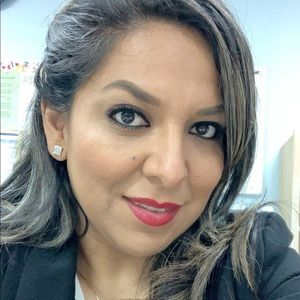 Meet your Posher, Lidia